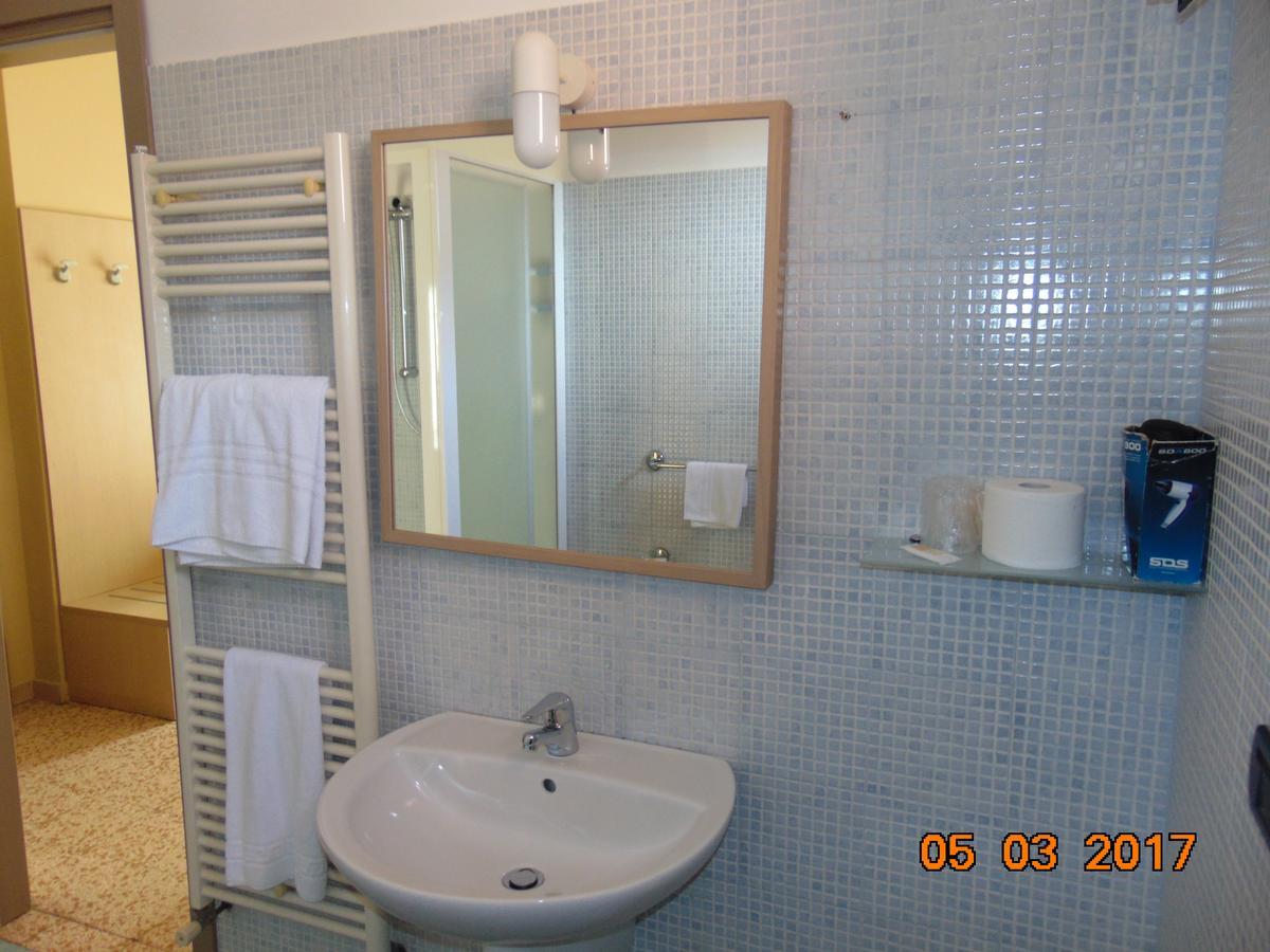Hotel Mazzocchetti Città Sant'Angelo Buitenkant foto