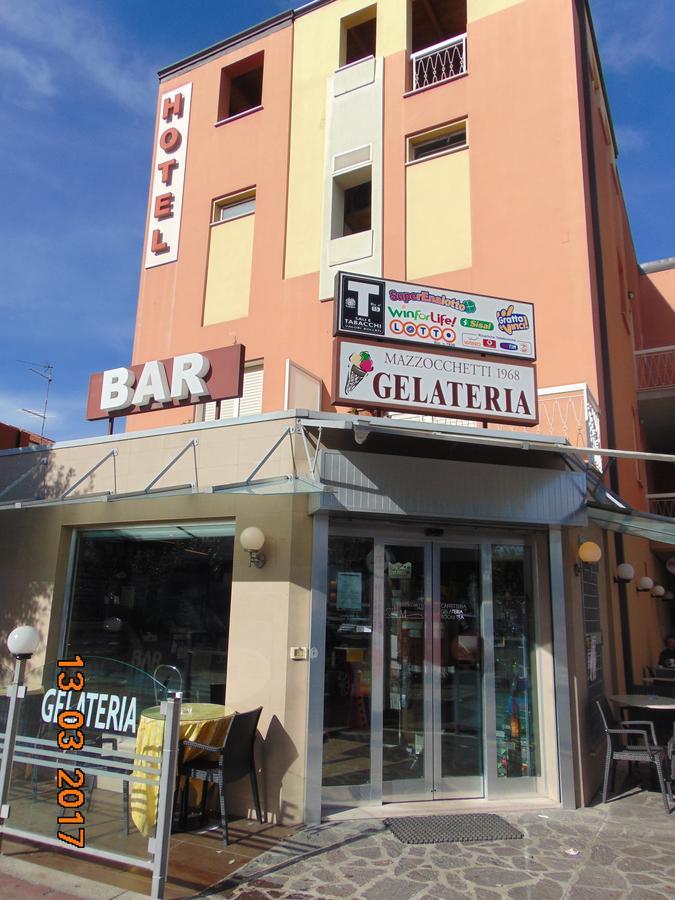 Hotel Mazzocchetti Città Sant'Angelo Buitenkant foto